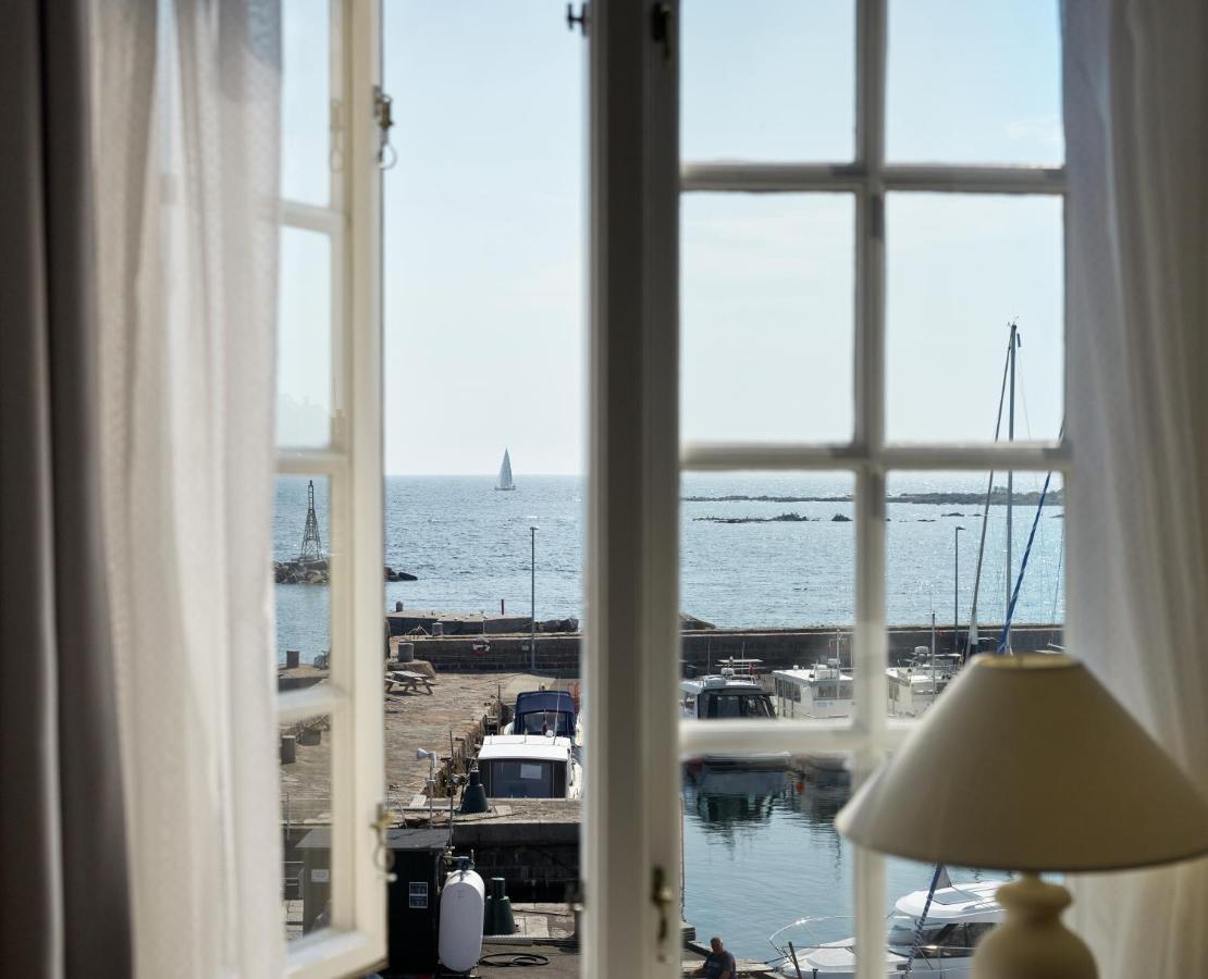 Hotel Siemsens Gaard Svaneke Luaran gambar